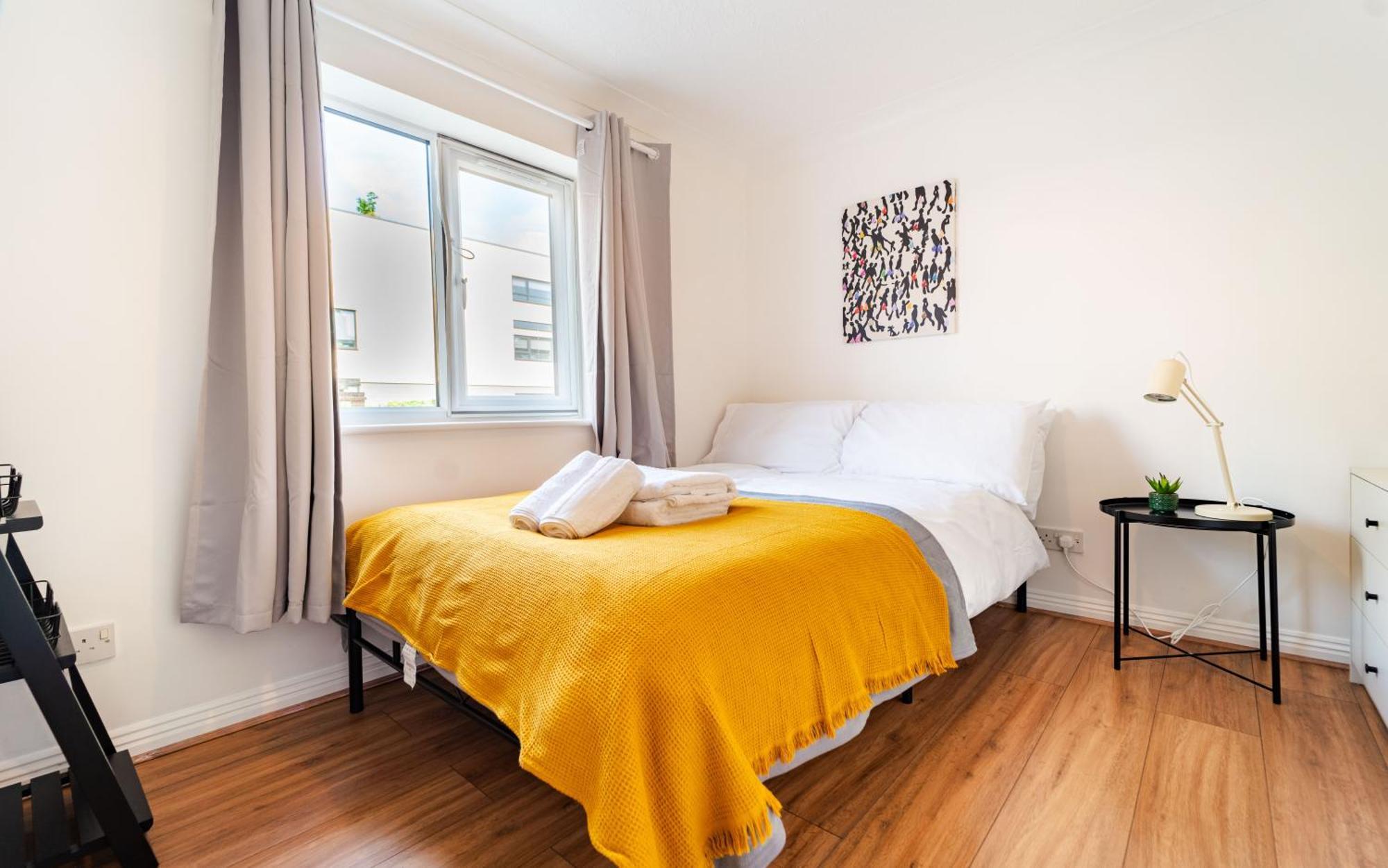 Bright And Spacious Flat With Free Parking Londra Exterior foto